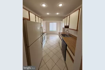 8383 Buttress Lane #102, Manassas, VA 20110 - Photo 4