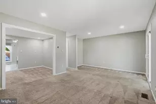 9198 Laurelwood Ct, Manassas, VA 20110 - Photo 12