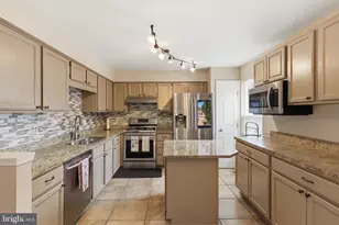 9118 Verbena Ct, Manassas, VA 20110 - Photo 18
