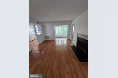 9210 Caspian Way #201, Manassas, VA 20110 - Photo 4