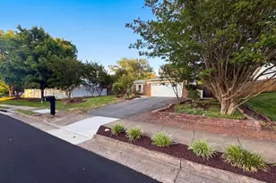 8947 Rosewood St, Manassas, VA 20110 - Photo 30