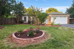 8947 Rosewood St, Manassas, VA 20110 - Photo 28