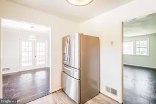 9206 Peabody St, Manassas, VA 20110 - Photo 6