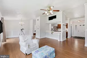 10221 Foxborough Ct, Manassas, VA 20110 - Photo 18