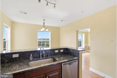 9202 Charleston Drive #402, Manassas, VA 20110 - Photo 8