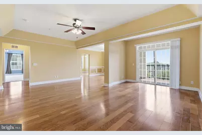 9202 Charleston Drive #402, Manassas, VA 20110 - Photo 6