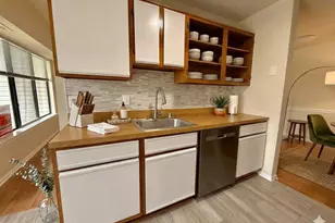 8383 Buttress Ln, Manassas, VA 20110 - Photo 12