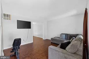 9635 Aspen Pl, Manassas, VA 20110 - Photo 6