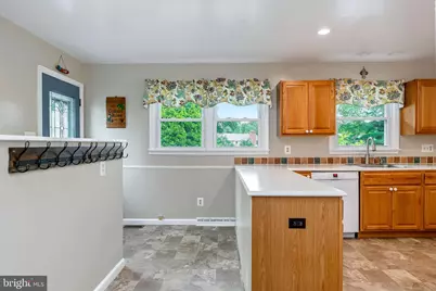 8905 Hazel Drive, Manassas, VA 20110 - Photo 8