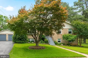 8905 Hazel Dr, Manassas, VA 20110 - Photo 2