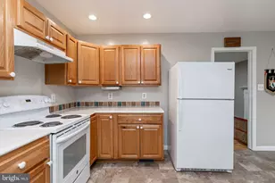 8905 Hazel Dr, Manassas, VA 20110 - Photo 10