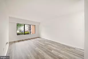 8463 Crozier Ct, Manassas, VA 20110 - Photo 4