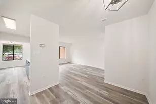 8463 Crozier Ct, Manassas, VA 20110 - Photo 6