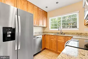 9310 Niki Pl, Manassas, VA 20110 - Photo 8