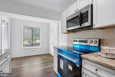 8374 Buttress Lane #103, Manassas, VA 20110 - Photo 6