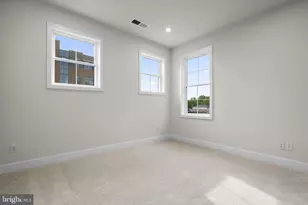 2 Grant Ave, Manassas, VA 20110 - Photo 24