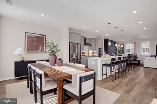 9637 Hummingbird Way, Manassas, VA 20110 - Photo 2