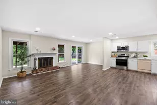9254 Garnet Ct, Manassas, VA 20110 - Photo 4