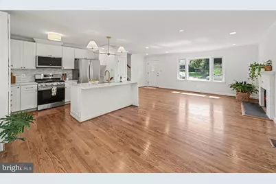 8904 Early Street, Manassas, VA 20110 - Photo 6