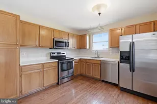 8731 Deblanc Pl, Manassas, VA 20110 - Photo 10
