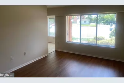 9557 Coggs Bill Drive #104, Manassas, VA 20110 - Photo 6