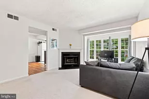 9220 Caspian Way, Manassas, VA 20110 - Photo 6