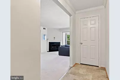 9220 Caspian Way #201, Manassas, VA 20110 - Photo 2