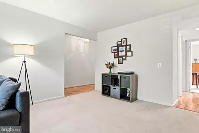 9220 Caspian Way #201, Manassas, VA 20110 - Photo 4