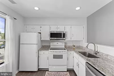 9462 Scarlet Oak Drive, Manassas, VA 20110 - Photo 16