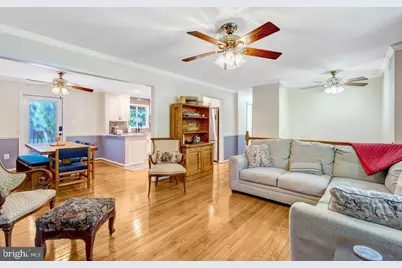 9231 N Landgreen Street, Manassas, VA 20110 - Photo 4