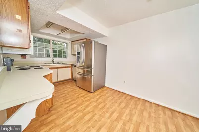 9250 Niki Place #202, Manassas, VA 20110 - Photo 2