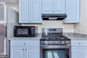 8467 Ivy Glen Ct, Manassas, VA 20110 - Photo 16