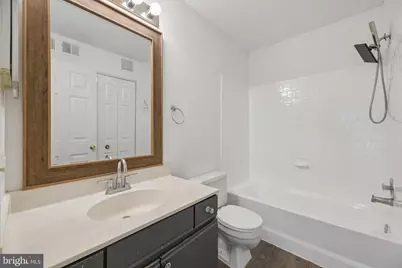 9260 Niki Place #201, Manassas, VA 20110 - Photo 6