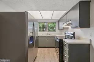 9260 Niki Pl, Manassas, VA 20110 - Photo 2