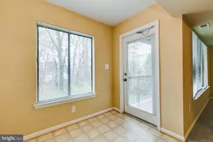 8393 Buttress Ln, Manassas, VA 20110 - Photo 12
