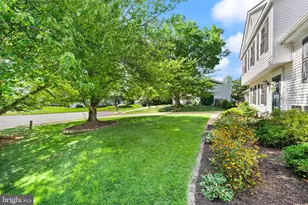 10300 Amberleigh Ct, Manassas, VA 20110 - Photo 8