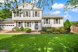 10300 Amberleigh Ct, Manassas, VA 20110 - Photo 2
