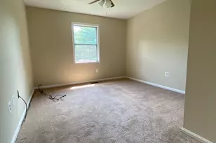 8701 Point of Woods Dr, Manassas, VA 20110 - Photo 8