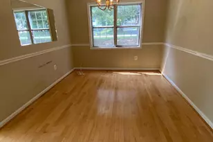8701 Point of Woods Dr, Manassas, VA 20110 - Photo 2