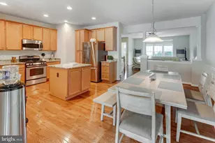 10260 Fountain Cir, Manassas, VA 20110 - Photo 6