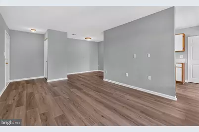 8372 Buttress Lane #202, Manassas, VA 20110 - Photo 4