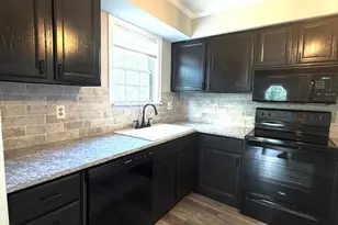 9919 Sugarwood Ln, Manassas, VA 20110 - Photo 14