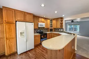 10251 Magnolia Grove Dr, Manassas, VA 20110 - Photo 4