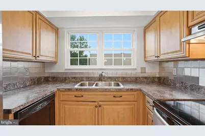 9370 Caspian Way #301, Manassas, VA 20110 - Photo 12