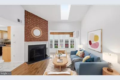 9370 Caspian Way #301, Manassas, VA 20110 - Photo 2