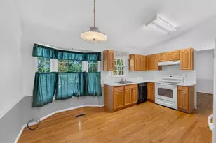 9734 Zimbro Ave, Manassas, VA 20110 - Photo 12