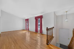9734 Zimbro Ave, Manassas, VA 20110 - Photo 2