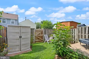 8409 Oakgrove Ct, Manassas, VA 20110 - Photo 32