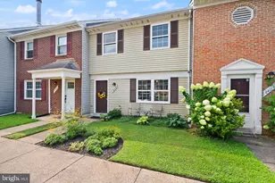 8409 Oakgrove Ct, Manassas, VA 20110 - Photo 2