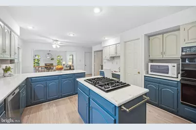 10209 Bens Way, Manassas, VA 20110 - Photo 12